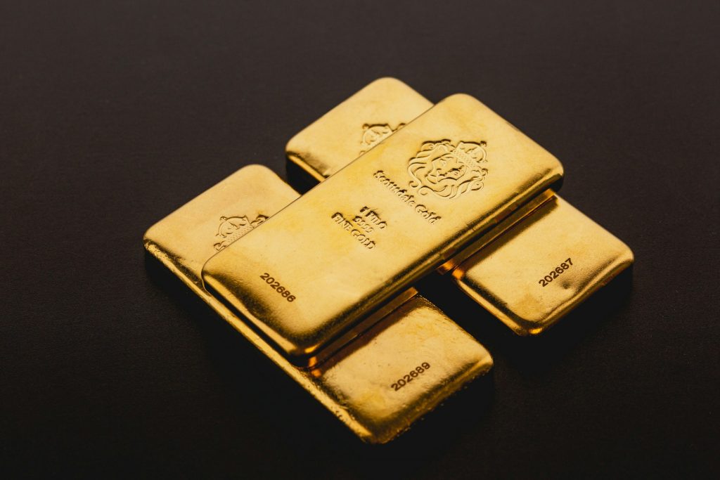 Gold Prices Show Little Movement Amid Global Uncertainties